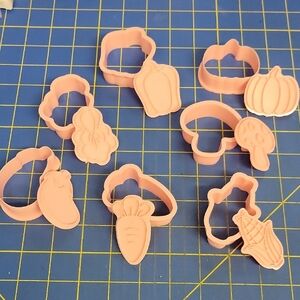 Vegtable Shaped Cookie Cutters & Matching Presses Set of 14 Pieces Brand New